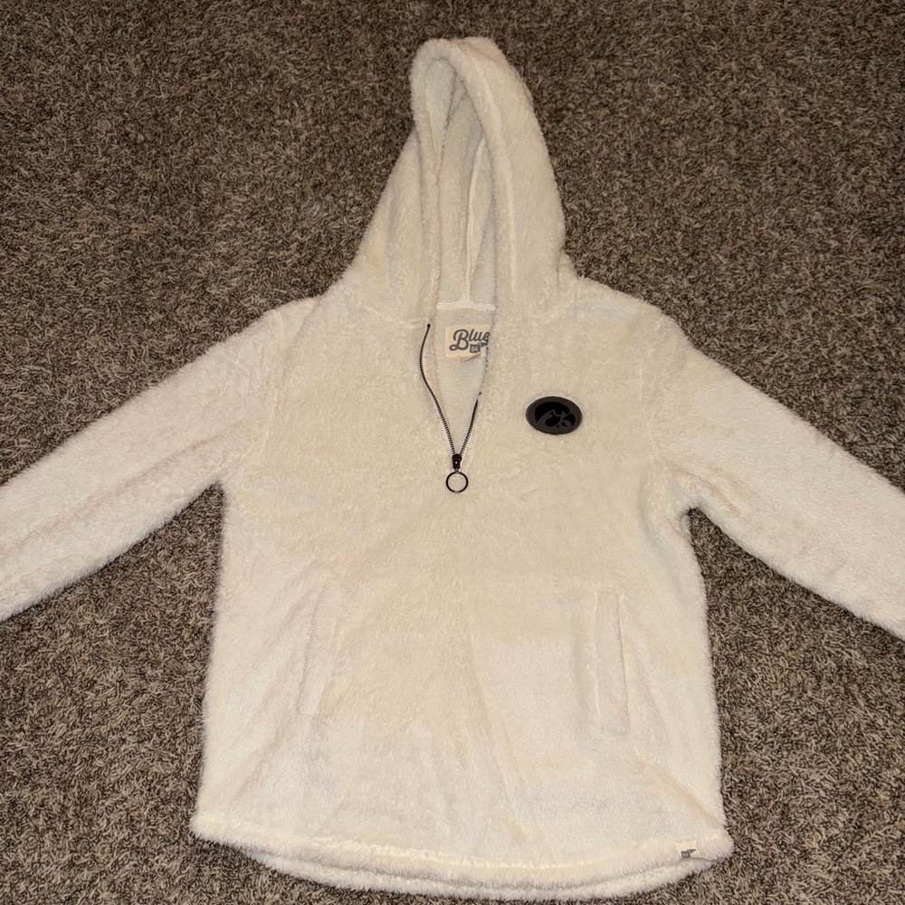 Iowa Hawkeyes Woman’s White Fleece/Fuzzy Pullover Quarter Zip Hoodie